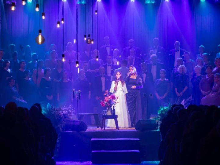 Gospelkoor Reflection viert driedaags jubileumfeest in volgeladen Sint Hubertuskerk